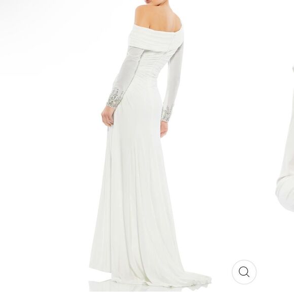 MAC DUGGAL BEADED CUFF DROP SHOULDER FAUX WRAP GOWN WHITE NWT (needs cleaning) - Picture 2 of 11